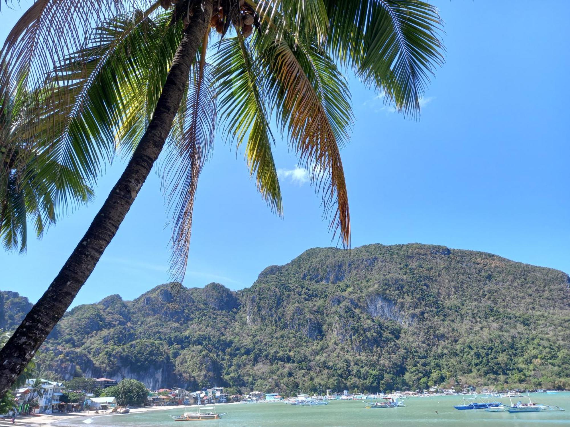Sun Valley Backpackers Inn El Nido Exteriör bild